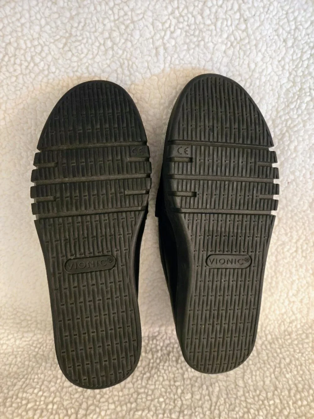 Vionic Chantel Black Leather Arch Support Slip-On Loafer Size 6.5